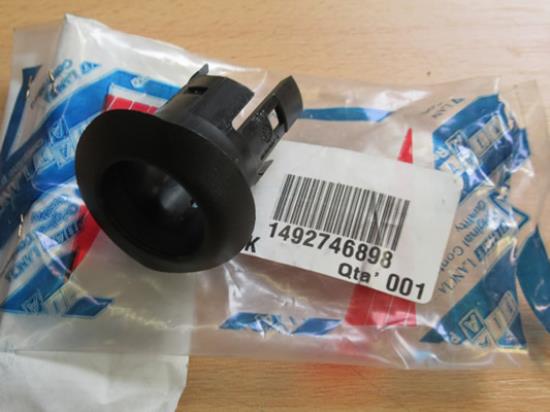 1492746898 Sierstuk parkeersensor