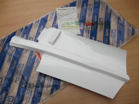 46415686 Bescherming deur rechter voorzijde