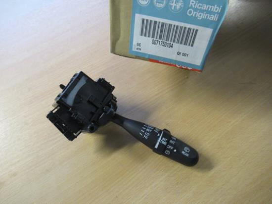 71750104 Stuurschakelaar