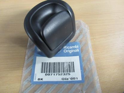 71752325 Stoelgreep linkerzijde