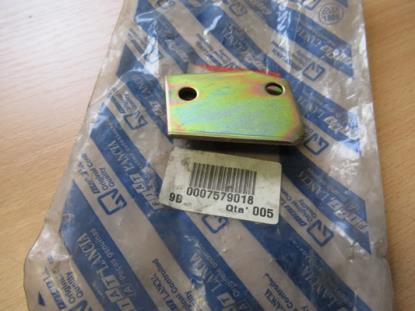 7579018 Beugel uitlaatpijp