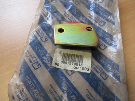 7579018 Beugel uitlaatpijp