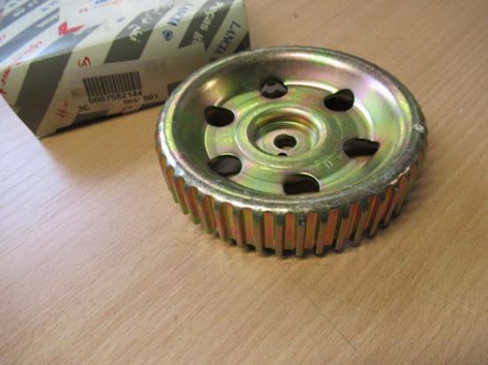 7582144 Tandwiel distributie