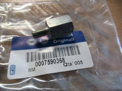 7590368 Afstandstuk distributie