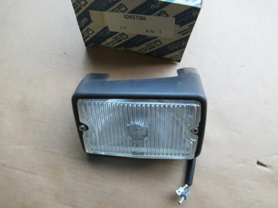 82437386 Mistlamp rechts