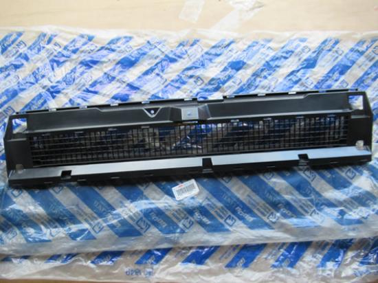 170613080 Grille voorbumper