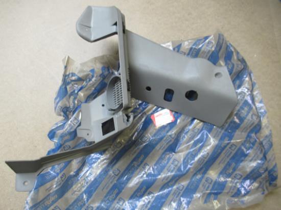 182595560 Sierstuk hoedenplank linkerzijde