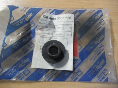 4358105 Gummistuk radiateur