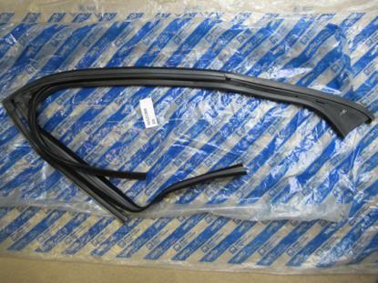 46521304 Profielrubber rechter achterzijde