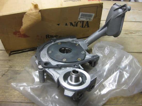 46540392 Oliepomp 1.2 16v compleet met oliezeef