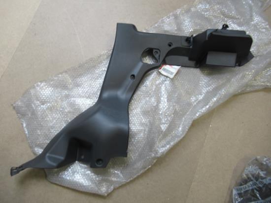 735295185 Sierstuk rechter achterzijde