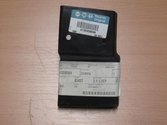 735358569 Beugel achterbumper rechterzijde