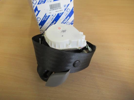 735359196 Veiligheidsgordel rechterzijde