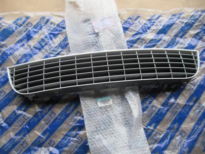 735489585 Grille voorbumper