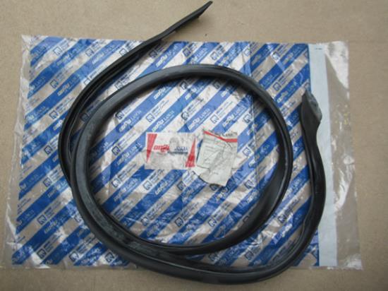 82440872 Profielrubber deur rechts