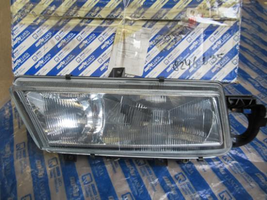 82461535 Koplamp rechterzijde