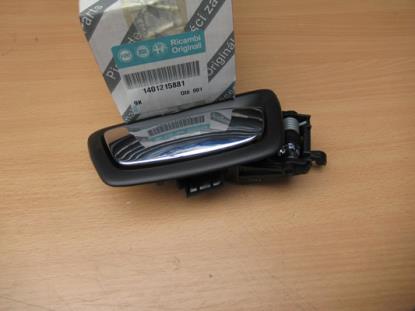 1401215881 Deurgreep rechter voorzijde