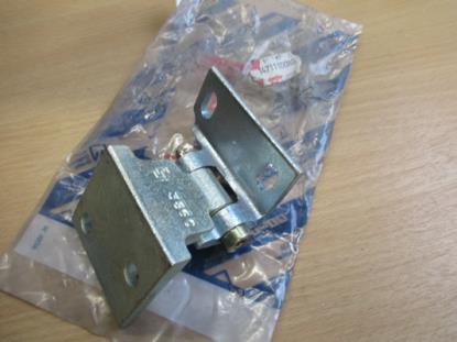 1471110080 Scharnier rechter voorzijde