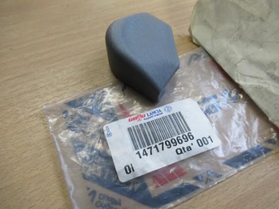 1471799696 Plug veiligheidsgordel