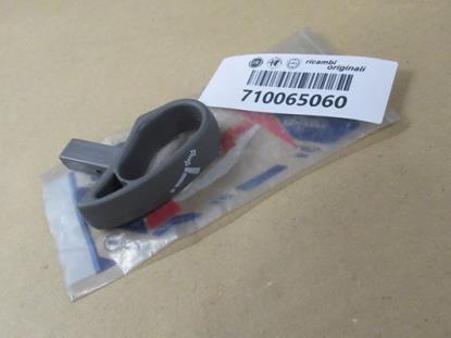 710065060 Stoelversteller linksvoor