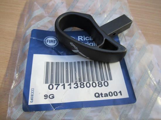 711380080 Stoelhendel rechter voorzijde