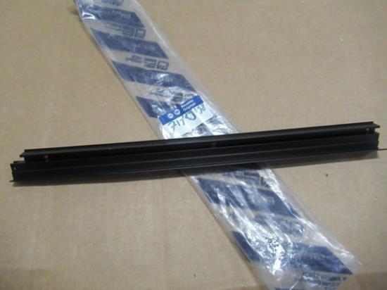 71729138 Dakgeleiding linkerzijde