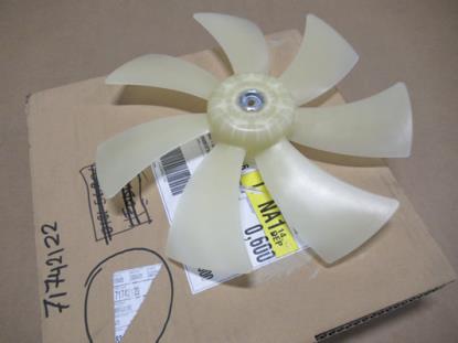71742122 Ventilator