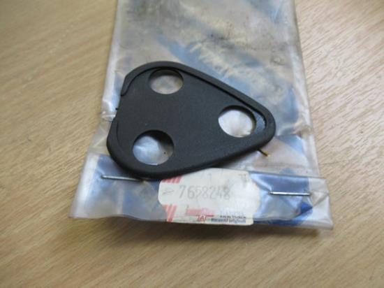 7658248 Pakking zijruit