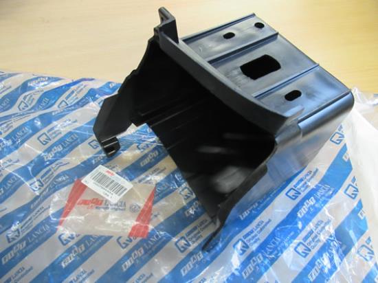 7658454 Lamphouder voorbumper rechterzijde