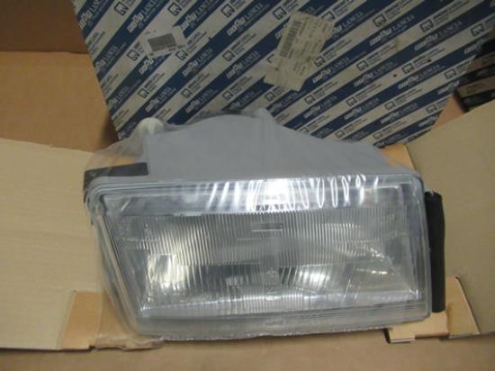 82479605 Koplamp rechterzijde