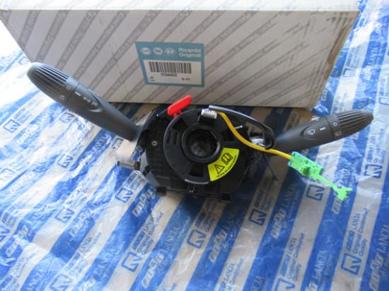 735444632 Stuurkolomschakelaar