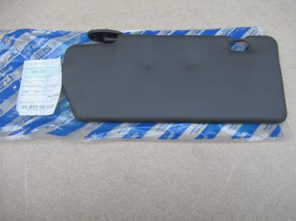 180817370 Zonneklep rechterzijde