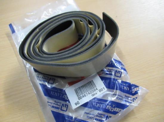 46742594 Tape voorruit