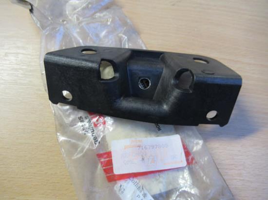 716797808 Beugel achterbumper linkerzijde