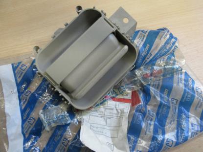 1470972799 Handgreep rechterzijde