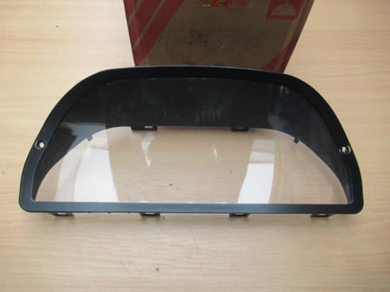 7077660 Sierstuk instrumentenpaneel