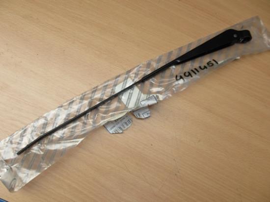 4411451 Ruitenwisserarm voorzijde