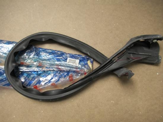 46468983 Profielrubber deur linkerzijde