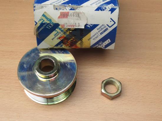 9946619 Poelie dynamo