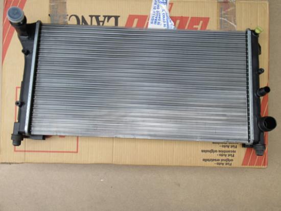 51759806 Radiateur