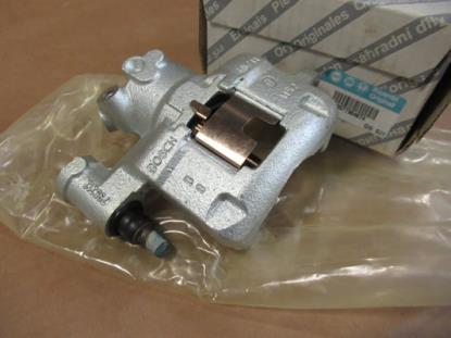 77364674 Remklauw rechtsvoor