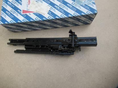 46989188 Geleidingsrail stoel links