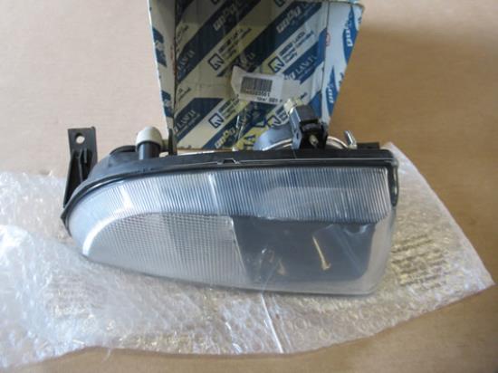 46303561 Koplamp links