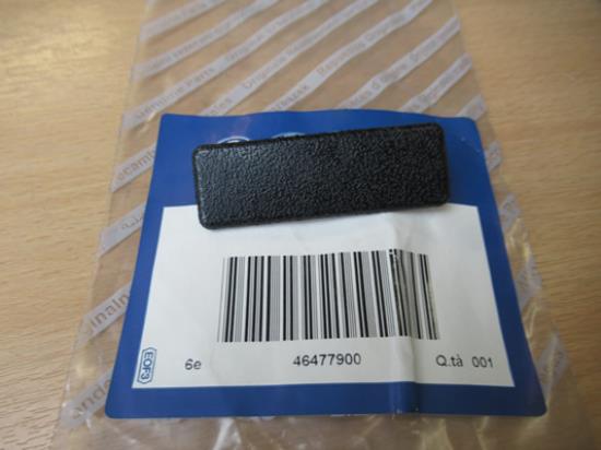 46477900 Plug in stootstrip