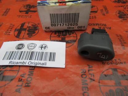 71712925 Schakelaar zwaailichten