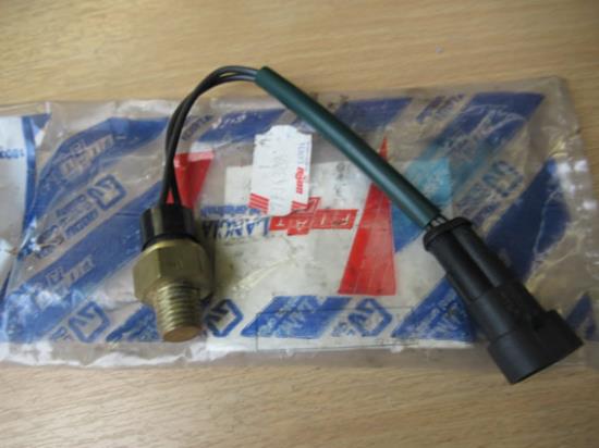 7734329 Temperatuurschakelaar