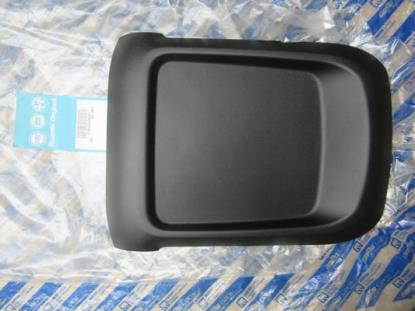 184250880 Sierstuk voorstoelen