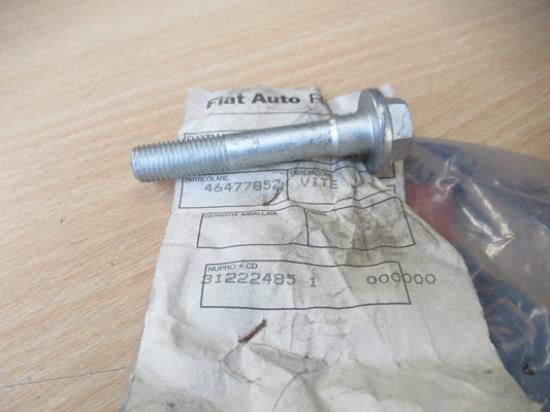 46477852 Bout M10x60mm