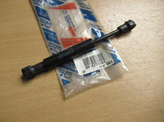 46730681 Gasveer achterklep 156mm 400N