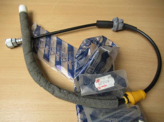 46737498 Snelheidskabel